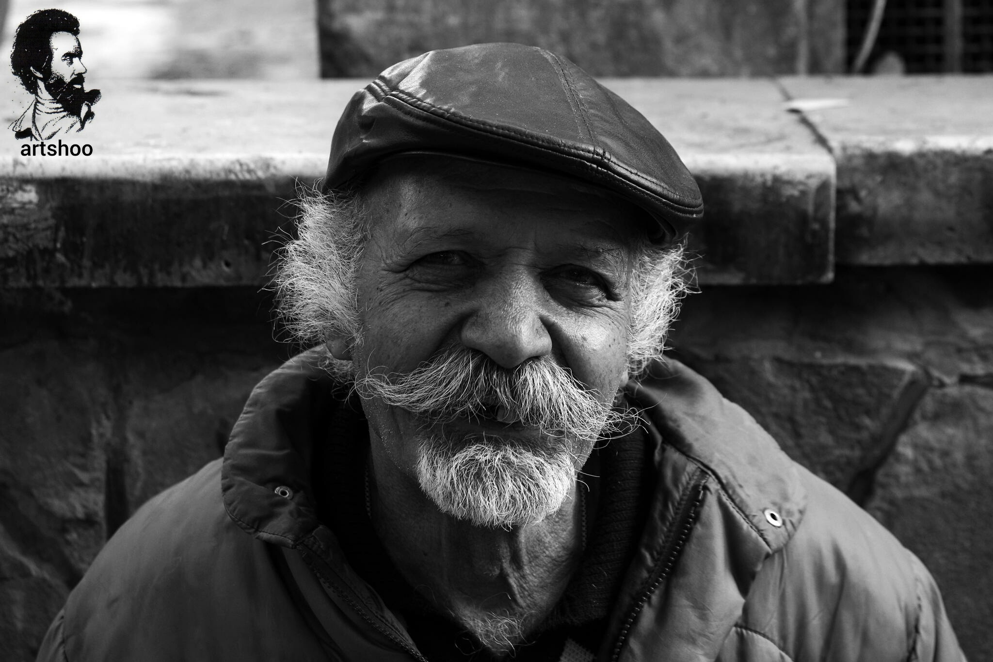 مدل پرتره سیاه قلم